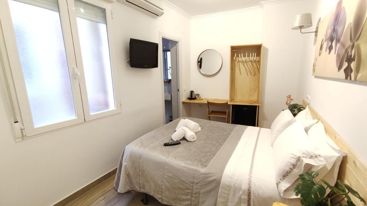 Hostal Aliste Мадрид Екстер'єр фото