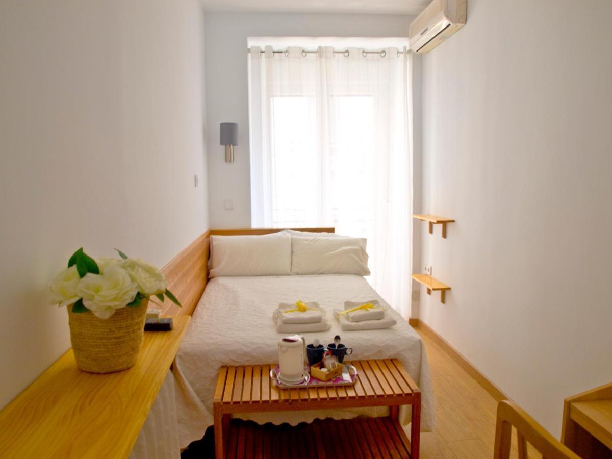 Hostal Aliste Мадрид Екстер'єр фото