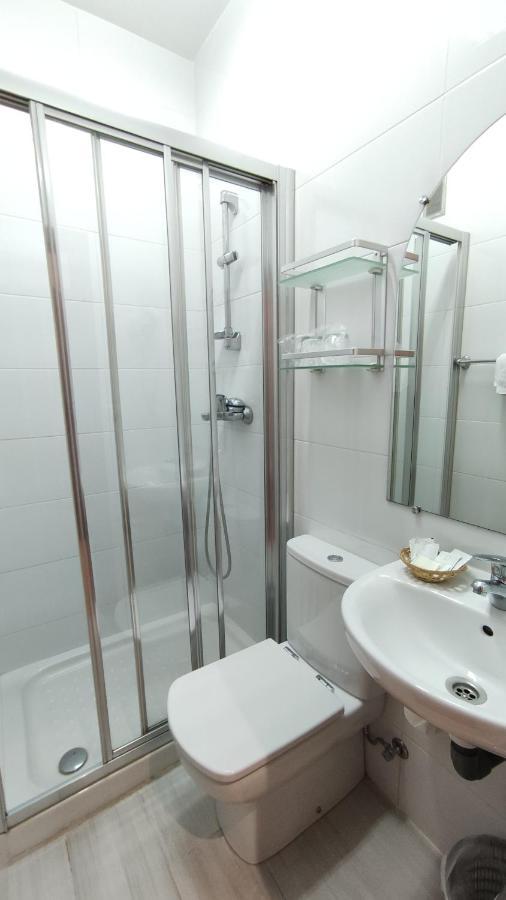 Hostal Aliste Мадрид Екстер'єр фото