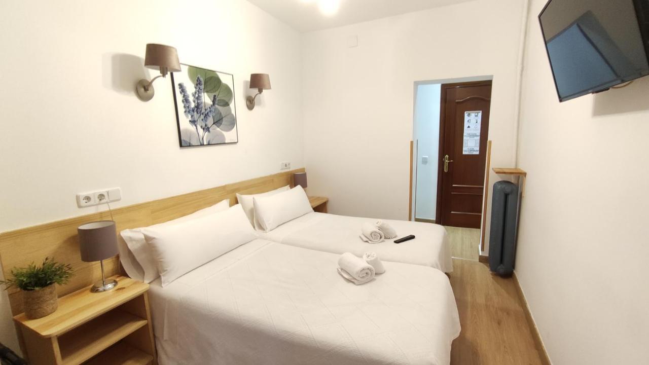 Hostal Aliste Мадрид Екстер'єр фото