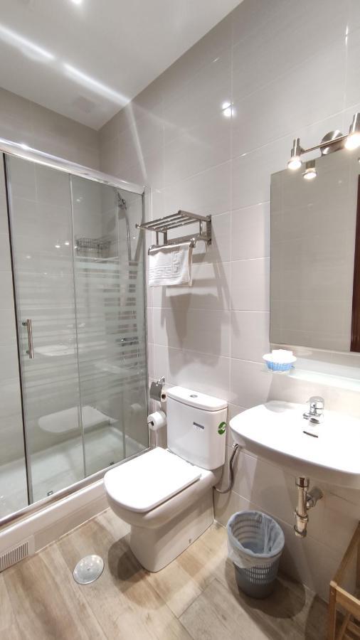 Hostal Aliste Мадрид Екстер'єр фото