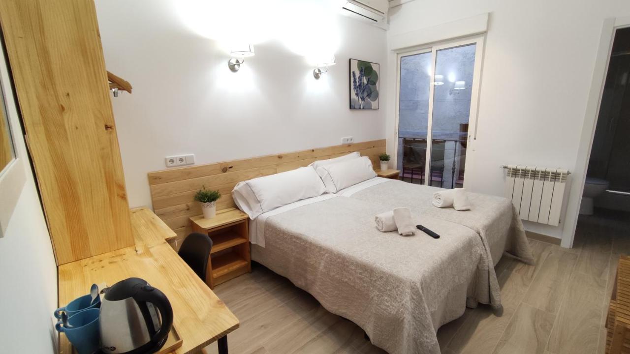 Hostal Aliste Мадрид Екстер'єр фото