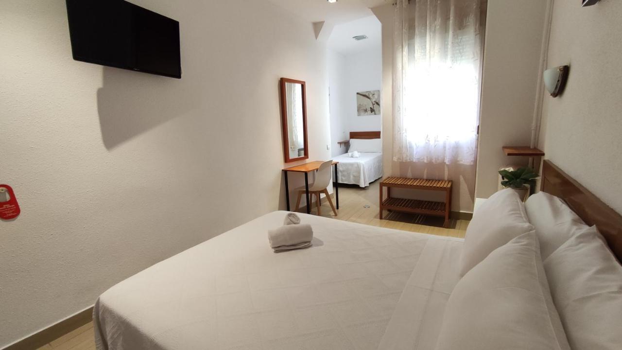 Hostal Aliste Мадрид Екстер'єр фото
