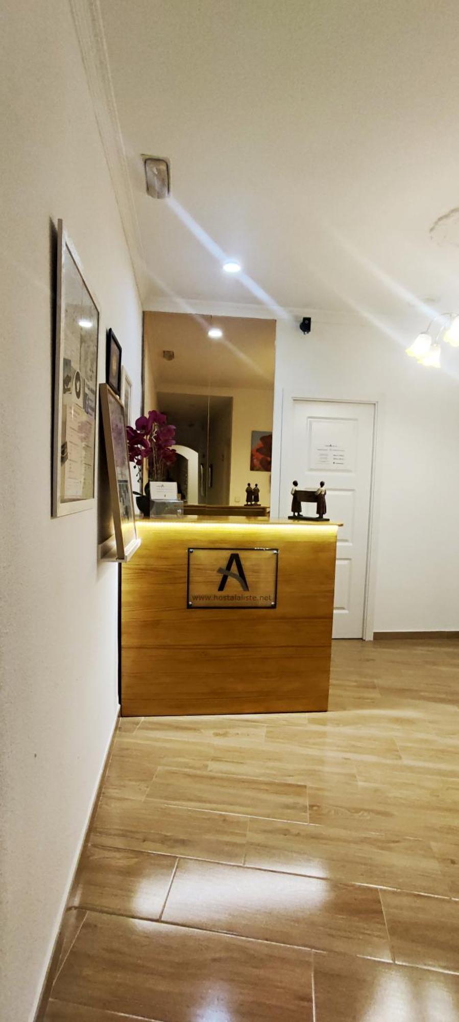 Hostal Aliste Мадрид Екстер'єр фото